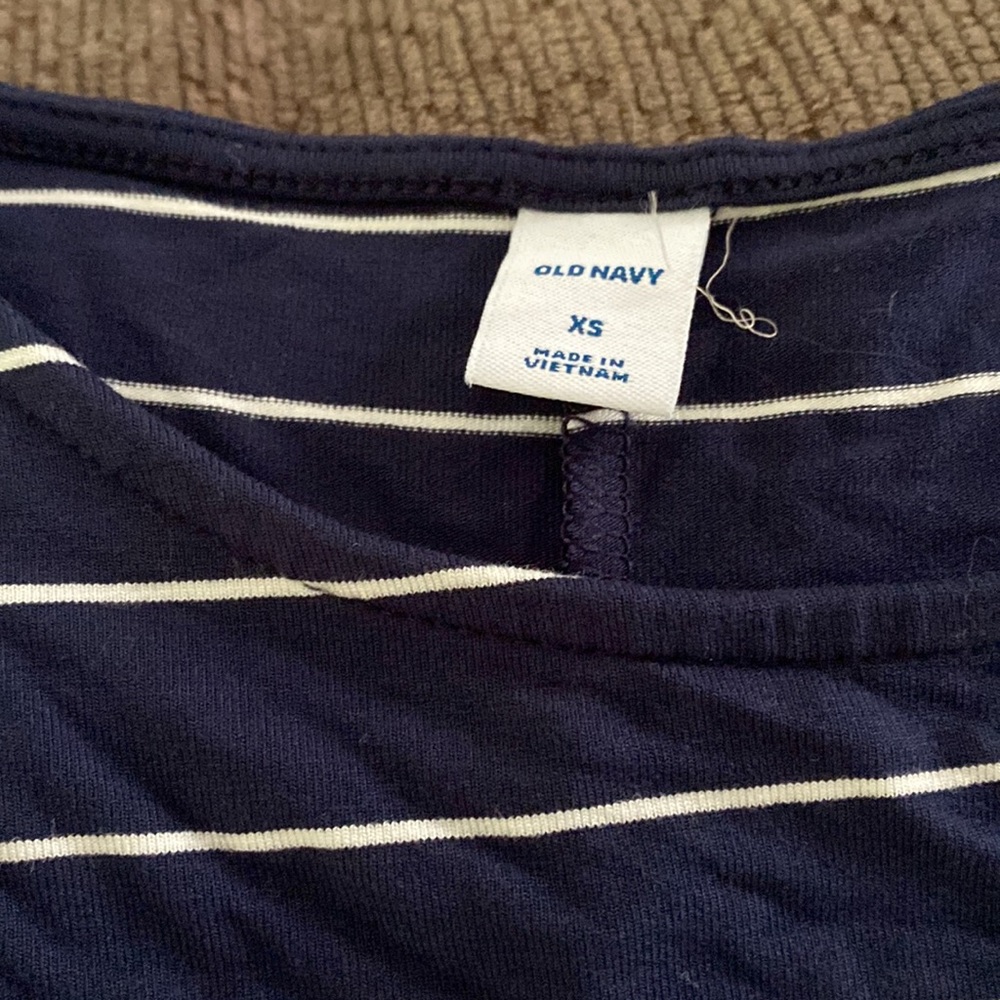 Old navy - Picture 2 of 2
